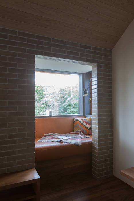 HOUSE IN CHIYOGAOKA, Mimasis Design／ミメイシス デザイン Mimasis Design／ミメイシス デザイン Livings de estilo moderno Madera Acabado en madera