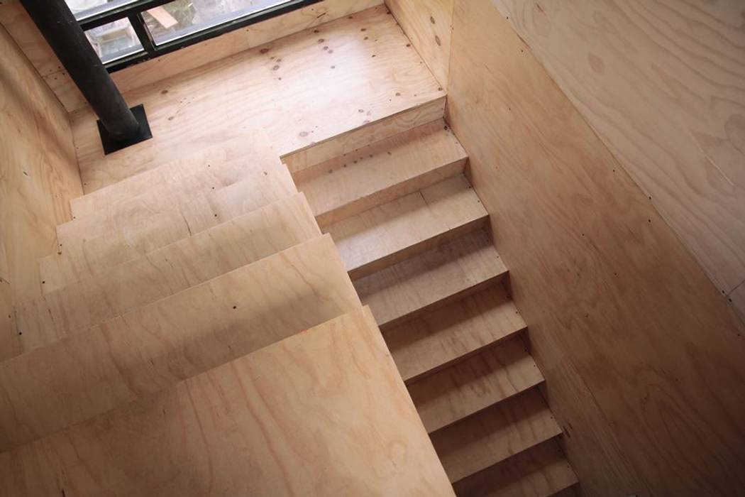 Casa en Volcanes, Paico Paico Scandinavian style corridor, hallway& stairs Wood Wood effect