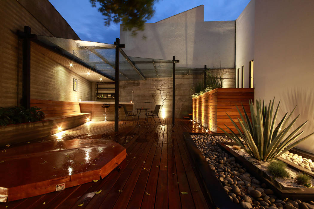 Ampliación de casa en Ciudad de Mexico - Casa BG, All Arquitectura All Arquitectura بلكونة أو شرفة خشب Wood effect