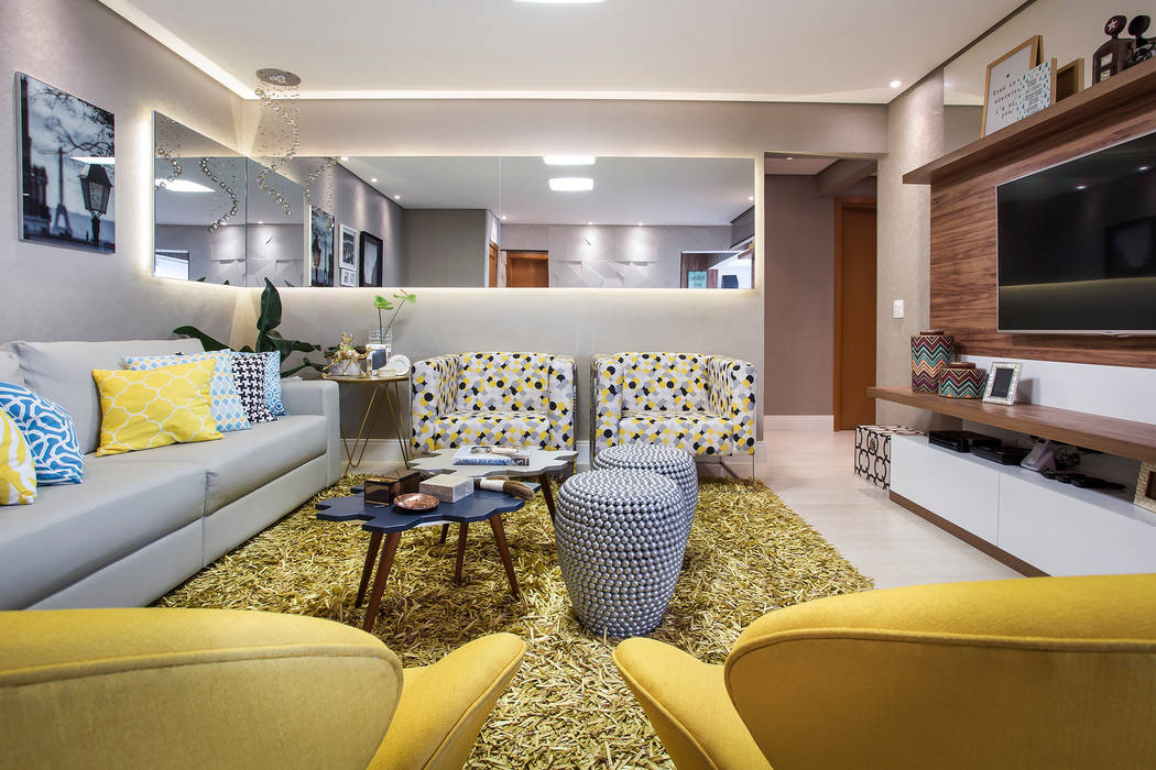Apartamento Santo André, Amanda Pinheiro Design de interiores Amanda Pinheiro Design de interiores Moderne Wohnzimmer Bernstein/Gold