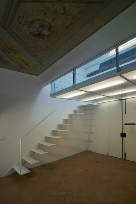 Soppalco , Lorenzo Rossi Architetti Lorenzo Rossi Architetti Modern Corridor, Hallway and Staircase