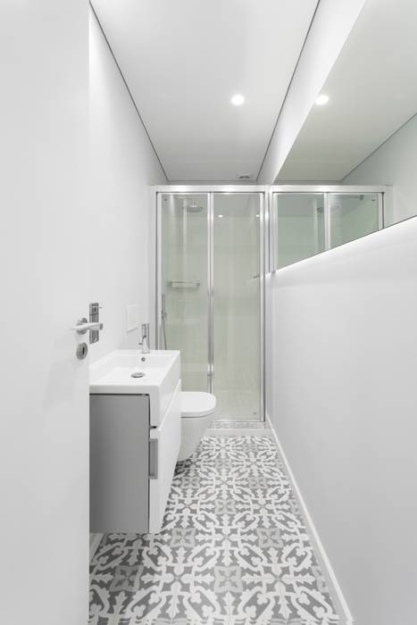 Reforma Eixample, PAULO MARTINS ARQ&DESIGN PAULO MARTINS ARQ&DESIGN Scandinavian style bathroom