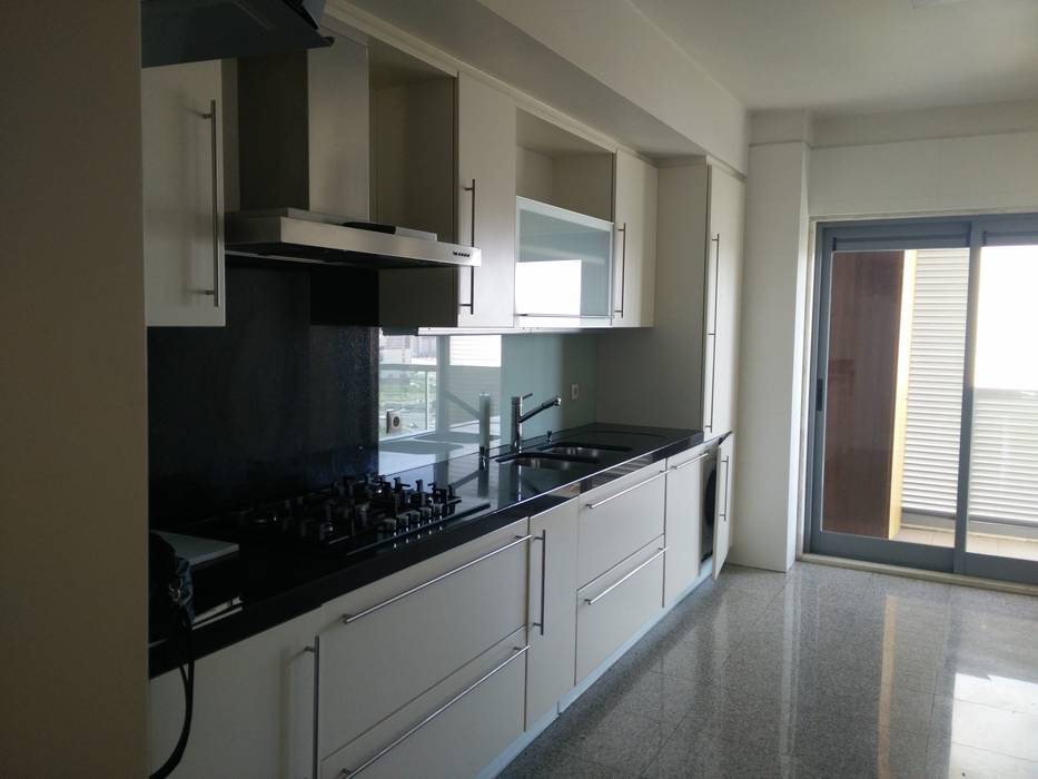 โดย MUDA Home Design โมเดิร์น