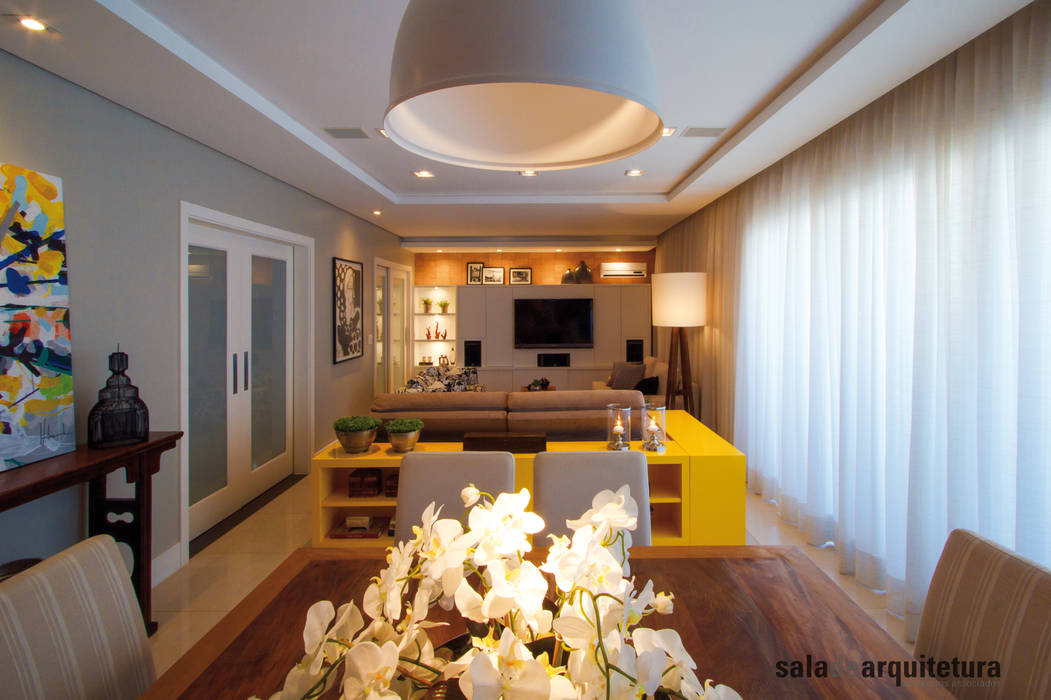 Apartamento J+R Saladearquitetura Salas de estar modernas