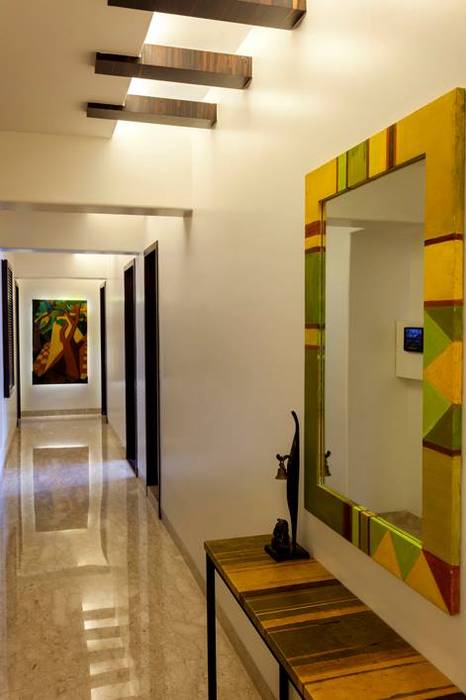 Choudhary Residence, Juhu, Mumbai, Inscape Designers Inscape Designers Eclectic style corridor, hallway & stairs