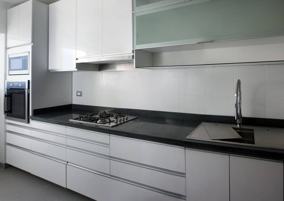 En Blanco y Negro, A3 Interiors A3 Interiors Kitchen Chipboard