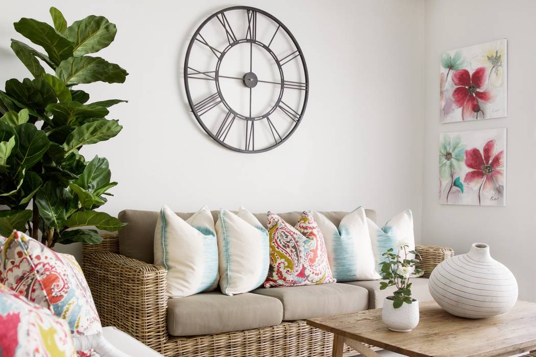 Patio Salomé Knijnenburg Interiors Patios Cane,Sofa,Scatter cushions,wall clock,cut out clock,indoor plant