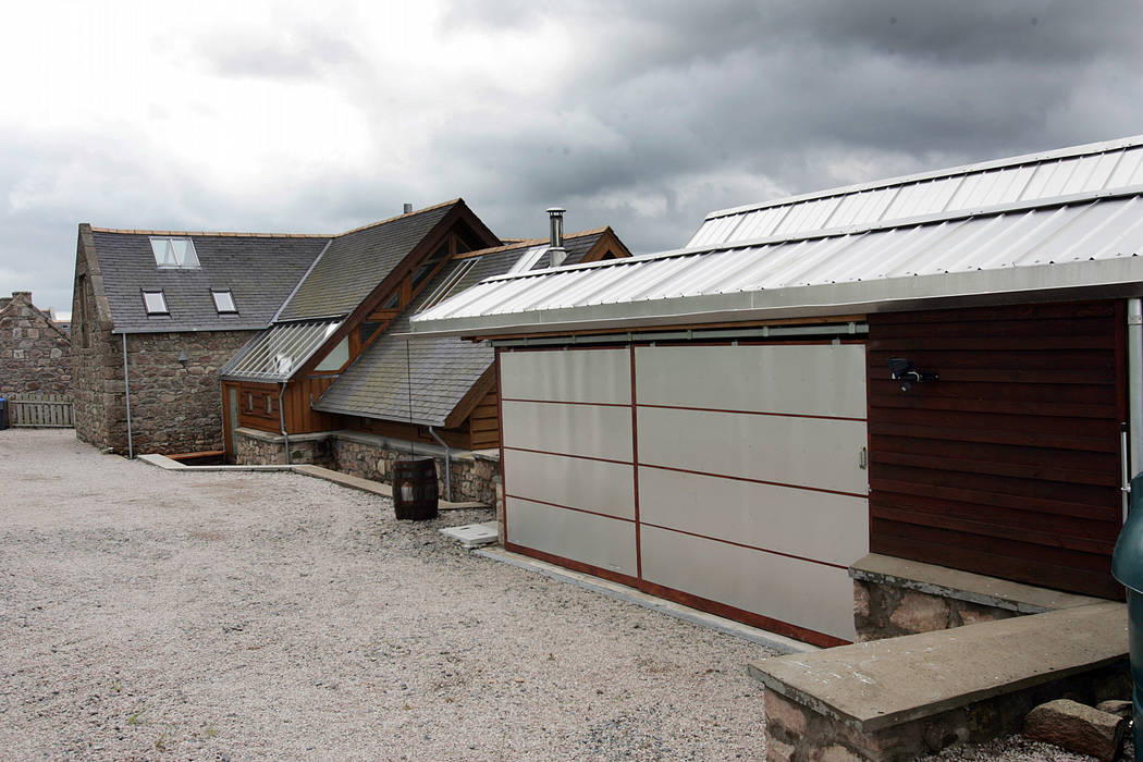 Toolshed + Studio Retool architecture Garajes de estilo rural Aluminio/Cinc Out Building