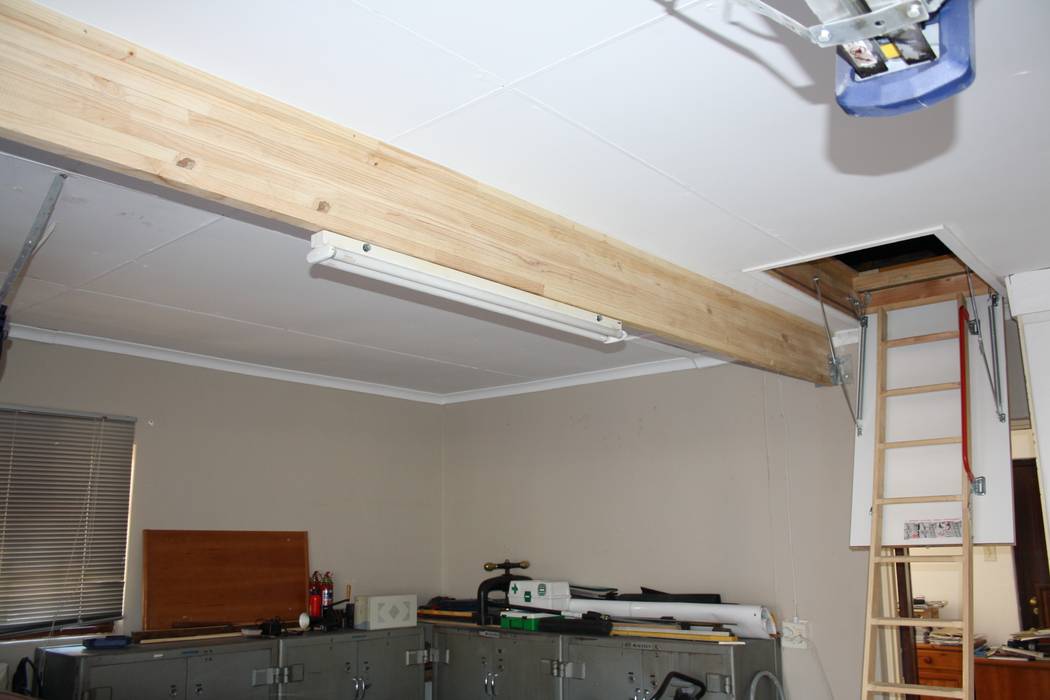 Folding ladder and storage floor, Loftspace Loftspace Minimalist garage/shed