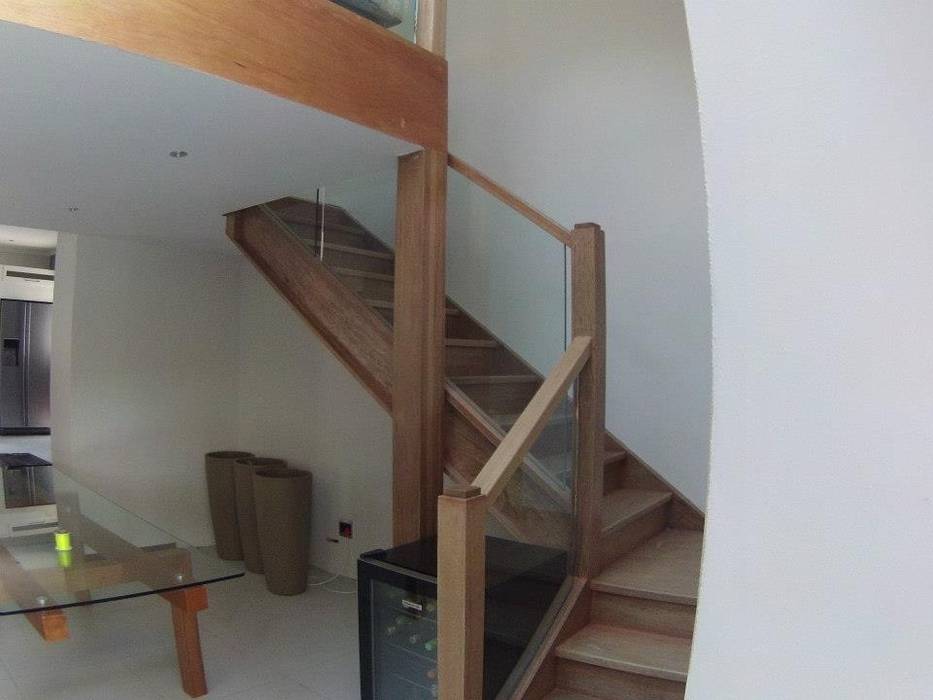 Mezzanine floor, staircase and balustrade, Loftspace Loftspace 臥室