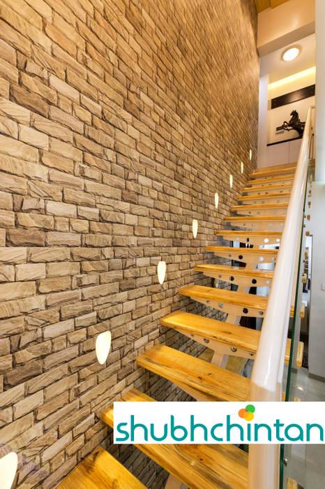 homify Pasillos, vestíbulos y escaleras modernos Madera Acabado en madera