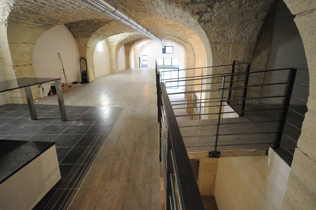 Loft Grévin, Vincent Athias Architecte DPLG Vincent Athias Architecte DPLG Modern Dining Room Wood Wood effect