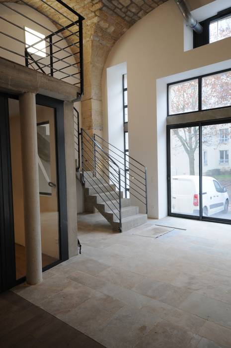 Loft Grévin, Vincent Athias Architecte DPLG Vincent Athias Architecte DPLG Stairs Reinforced concrete Stairs