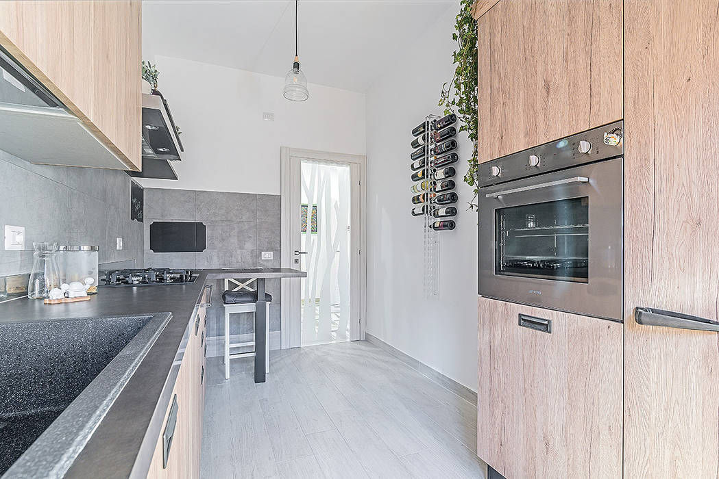 Ristrutturazione appartamento di 95mq Roma, Collatino, Facile Ristrutturare Facile Ristrutturare Modern style kitchen