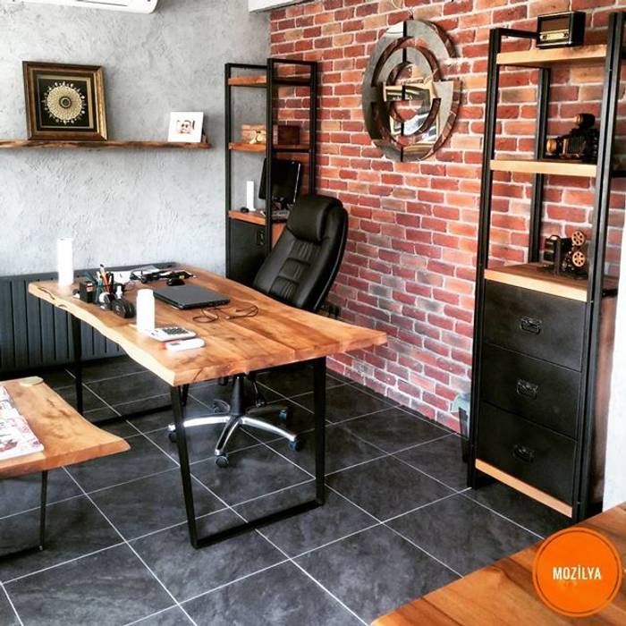 Ceviz Agaci Calisma Masasi Ve Kitaplik Takimi Mozilya Mobilya Rustik Homify