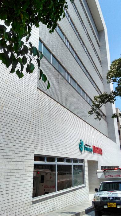 Ampliación Clínica la Merced, torre B., Grupo Moix SAS Grupo Moix SAS Espacios comerciales Clínicas / Consultorios Médicos