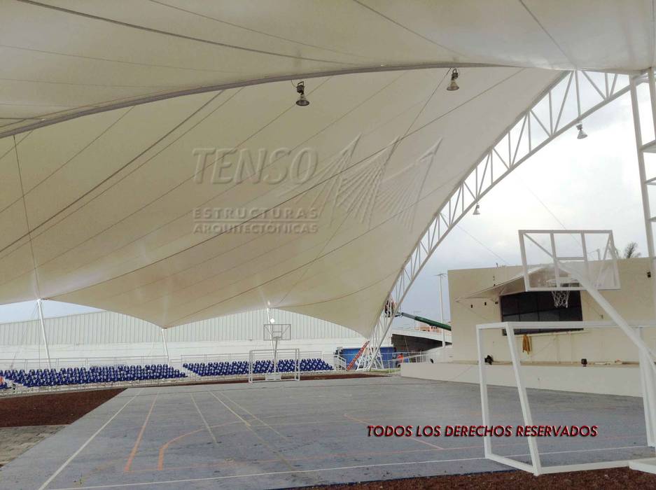 Canchas Deportivas en Puebla TENSO DISEÑOS MX Gimnasios domésticos modernos Gimnasio