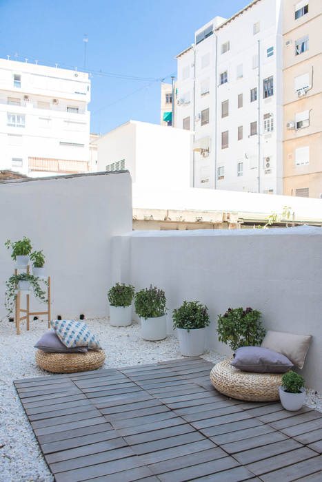 vivienda en Cánovas, versea arquitectura versea arquitectura Patios & Decks