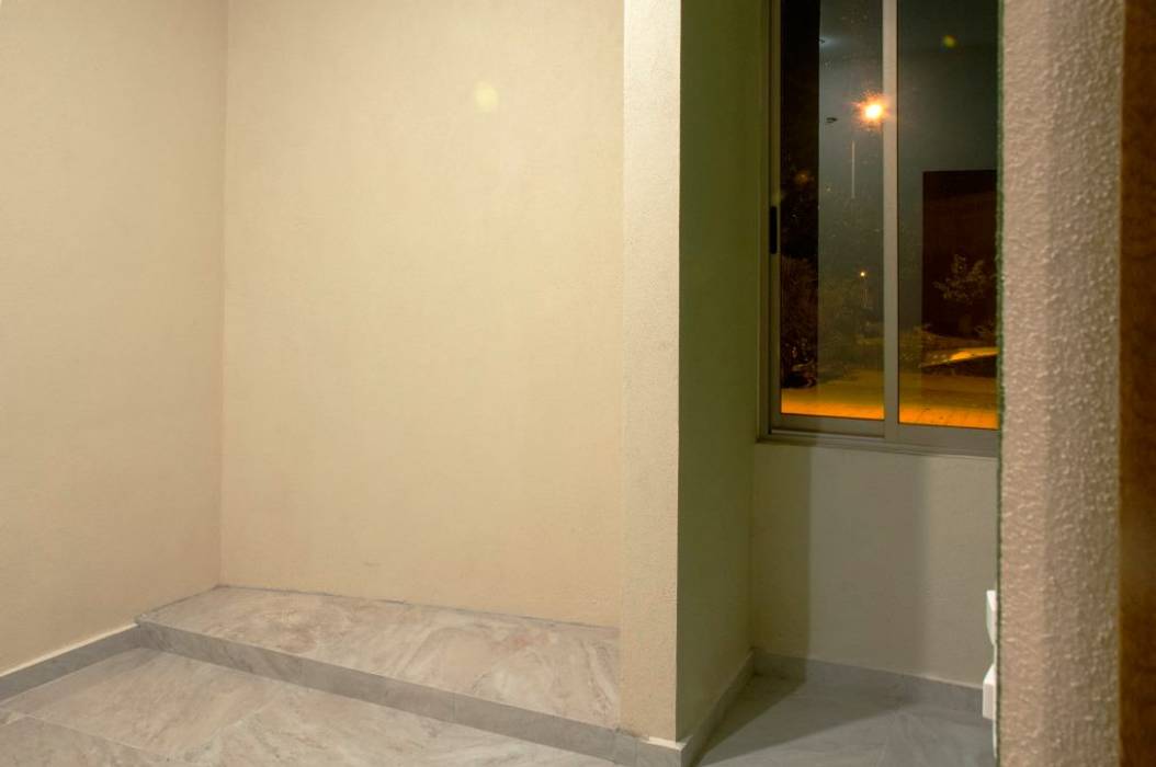 Modern style bedroom by MOVE Arquitectos Modern