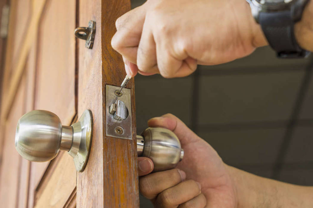 Changing Door Locks Locksmith Durban