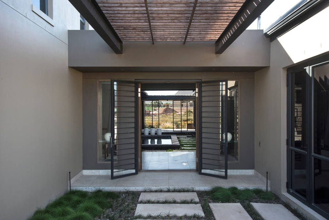 Entrance Tim Ziehl Architects Country style corridor, hallway& stairs Threshold,Texture,Symmetry,Axis,Timber Steel Pergola,Hard & Soft Texture,Visual Axis