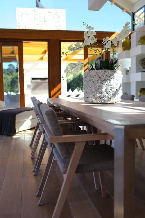 Hout Bay House , M&M Designs M&M Designs Modern dining room