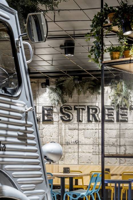 Le Streeter, restaurante de Comidas del Mundo, Ortho Estudio Ortho Estudio Commercial spaces Bars & clubs