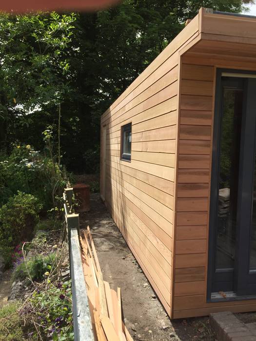 Helston Garden Box with Rear Storage, Building With Frames Building With Frames Minimalist style garage/shed Wood Wood effect