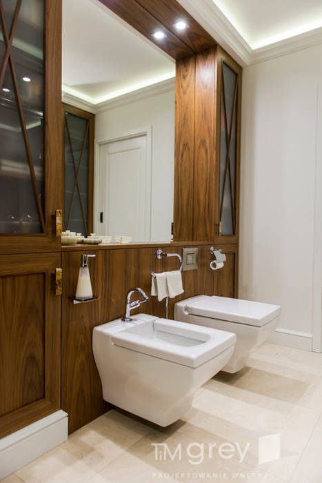 300m2 of classic elegance., TiM Grey Interior Design TiM Grey Interior Design Classic style bathroom