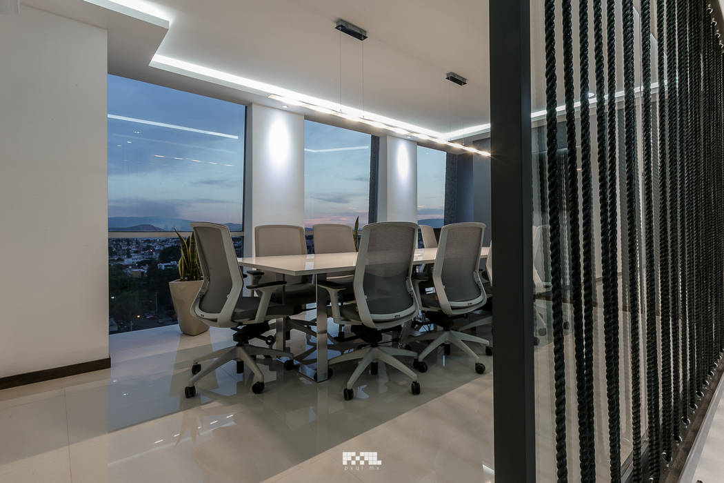 Oficinas Piso 10, 2M Arquitectura 2M Arquitectura 書房/辦公室