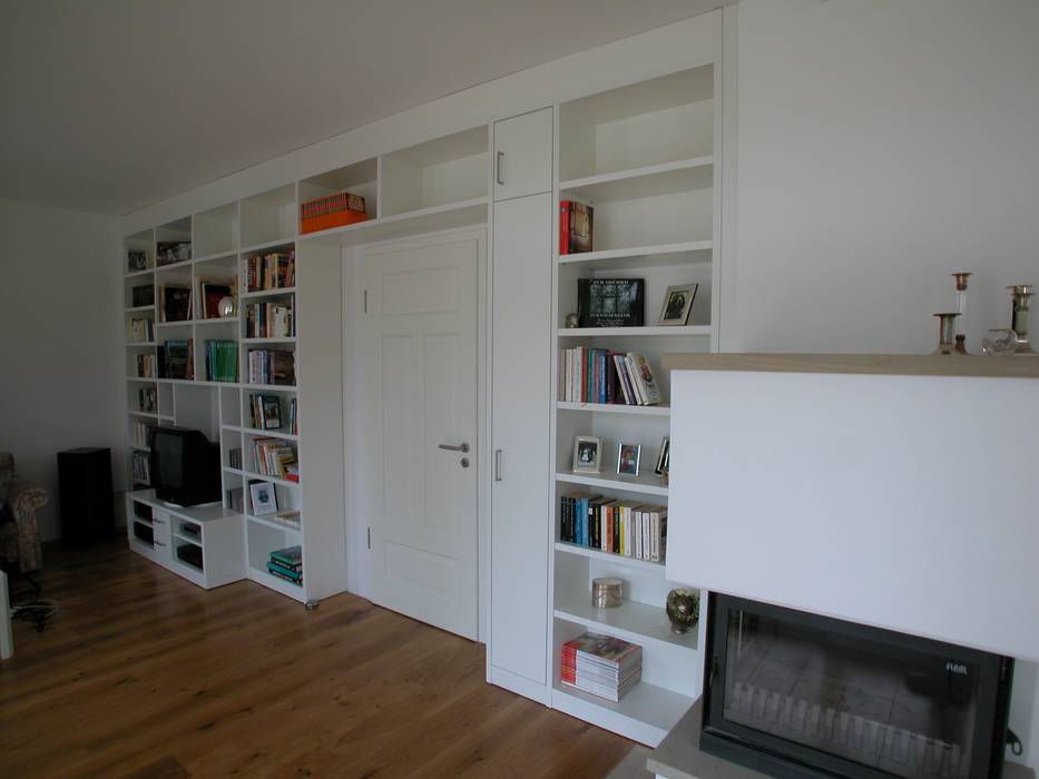 Bücherregale, schrankwerk.de schrankwerk.de Dormitorios de estilo moderno Armarios y cómodas