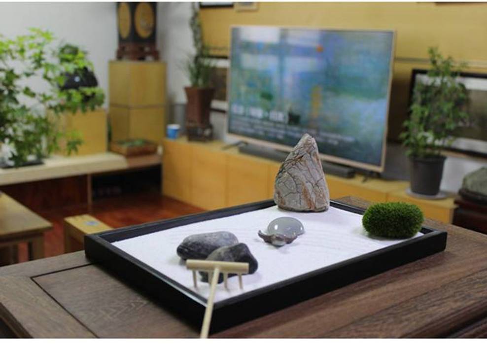 Zen sand table, mochi mochi