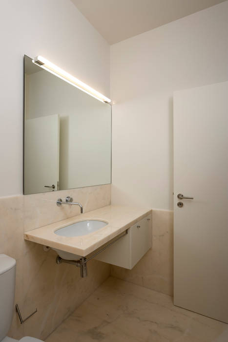Remodelação de Apartamento na Alameda Eça de Queirós, ABPROJECTOS ABPROJECTOS 浴室
