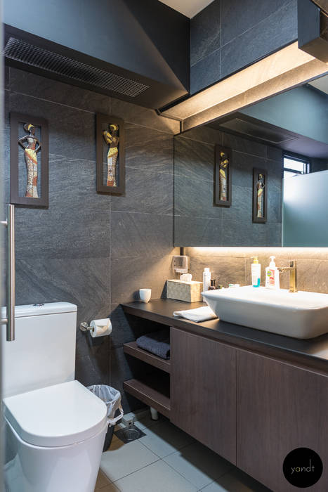 Master Bathroom Y&T Pte Ltd Asian style bathrooms Tiles