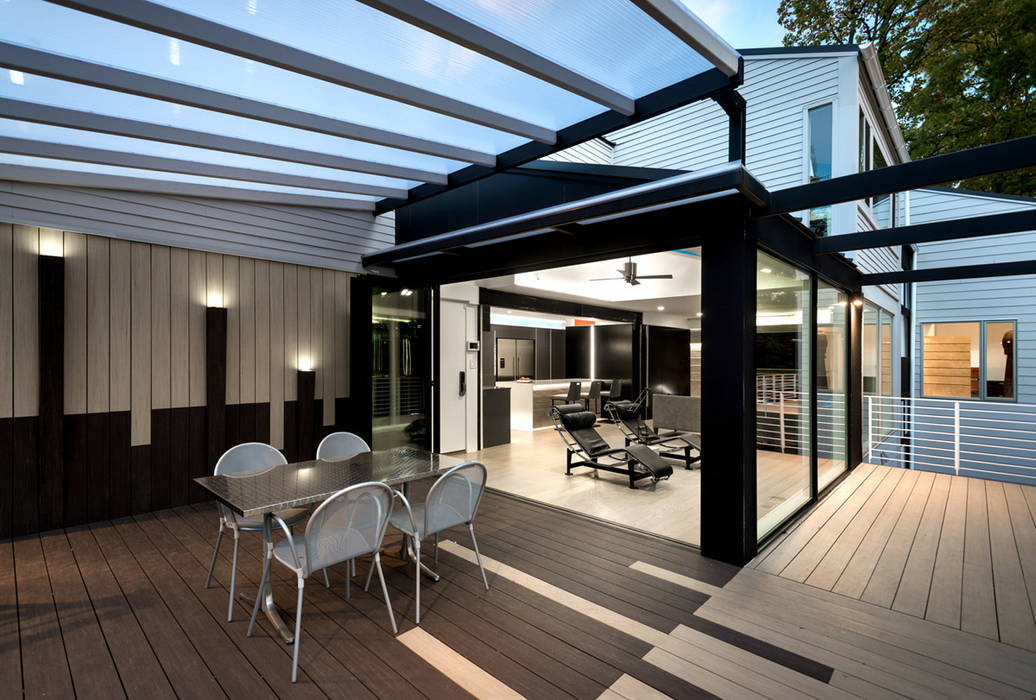 Cache House, KUBE architecture KUBE architecture Modern Balkon, Veranda & Teras