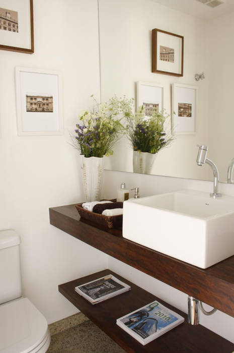 Lavabo Mario Catani - Arquitetura e Decoração Minimalist style bathroom Sinks