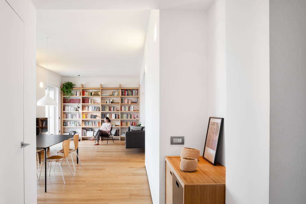 casa SR, M2Bstudio M2Bstudio Minimalist corridor, hallway & stairs