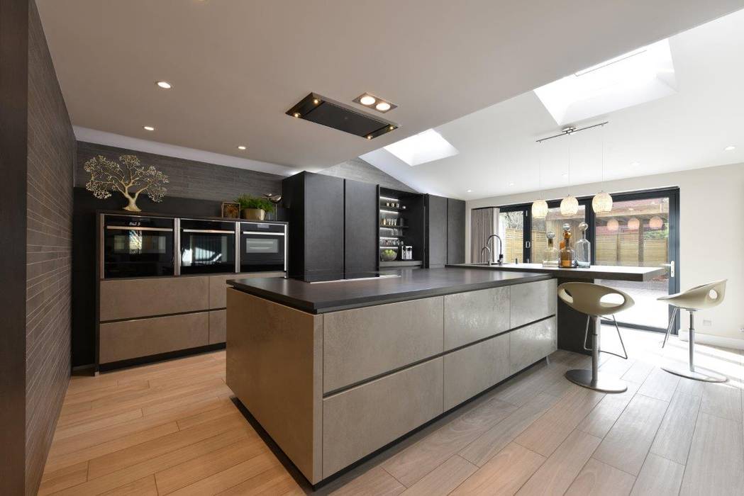 Mr & Mrs Birch Diane Berry Kitchens Modern style kitchen alno,neff,quooker,neolith,island,bar stools,velux