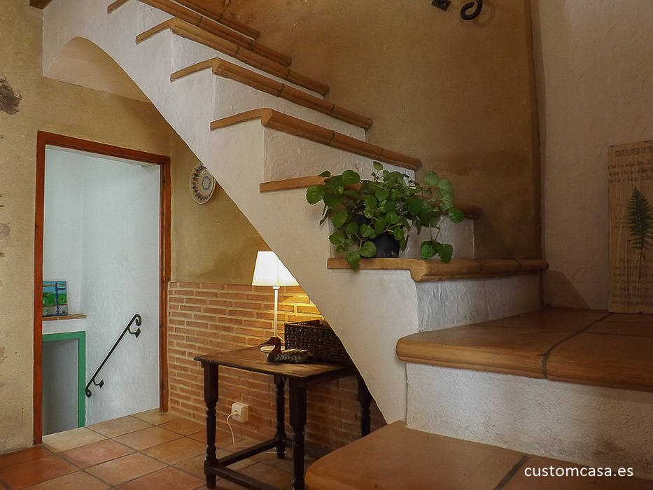 La casita de Marie, custom casa home staging custom casa home staging Stairs