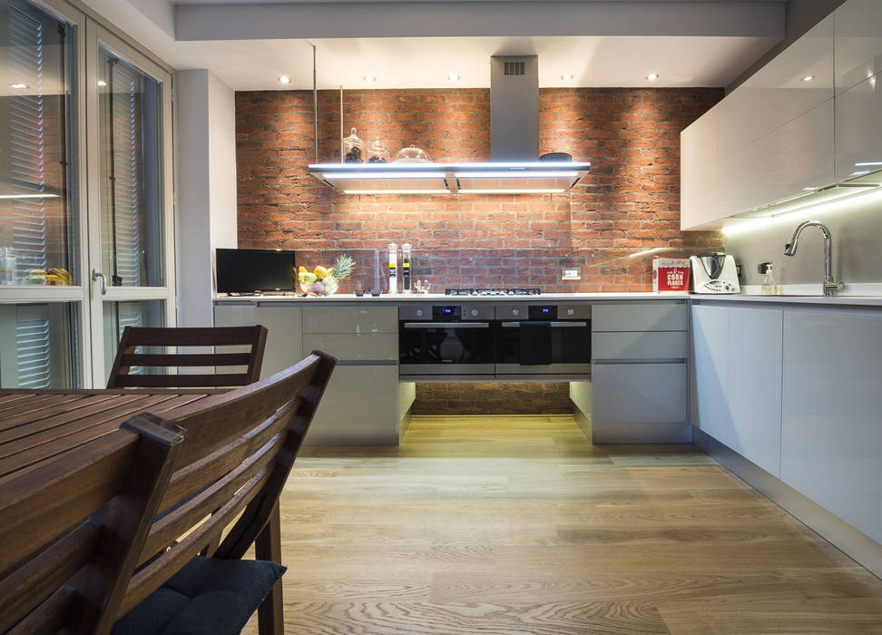 Una cucina in stile industriale con i mattoni faccia a vista Genesis, B&B Rivestimenti Naturali B&B Rivestimenti Naturali Industrial style kitchen Bricks