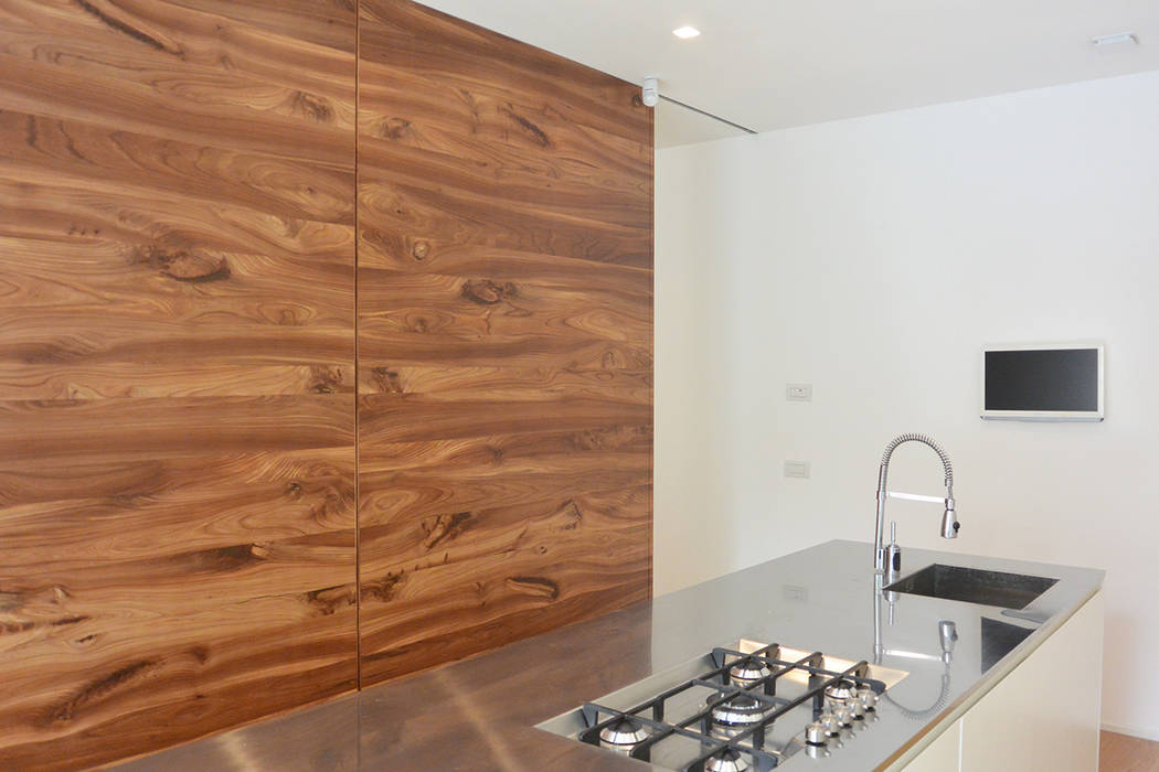 Appartamento AG, studiovert studiovert Cocinas minimalistas Madera Acabado en madera