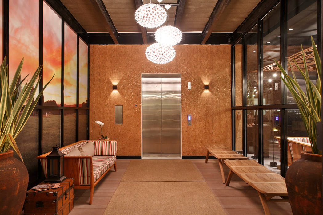 homify Ingresso, Corridoio & Scale in stile eclettico