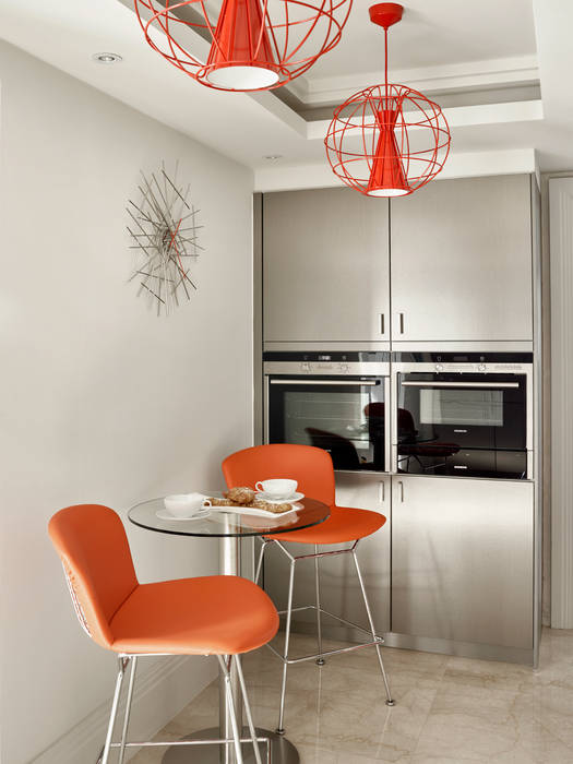 Kitchen Morph Interior Ltd Nowoczesna kuchnia Stools,kitchen,breakfast table,bar,ovens,orange,innermost,lights pendents