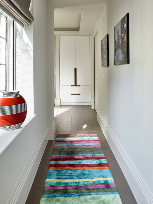 Hallway Morph Interior Ltd الممر الحديث، المدخل و الدرج joinery,rug,hallway,vase,colour,strip,paintings