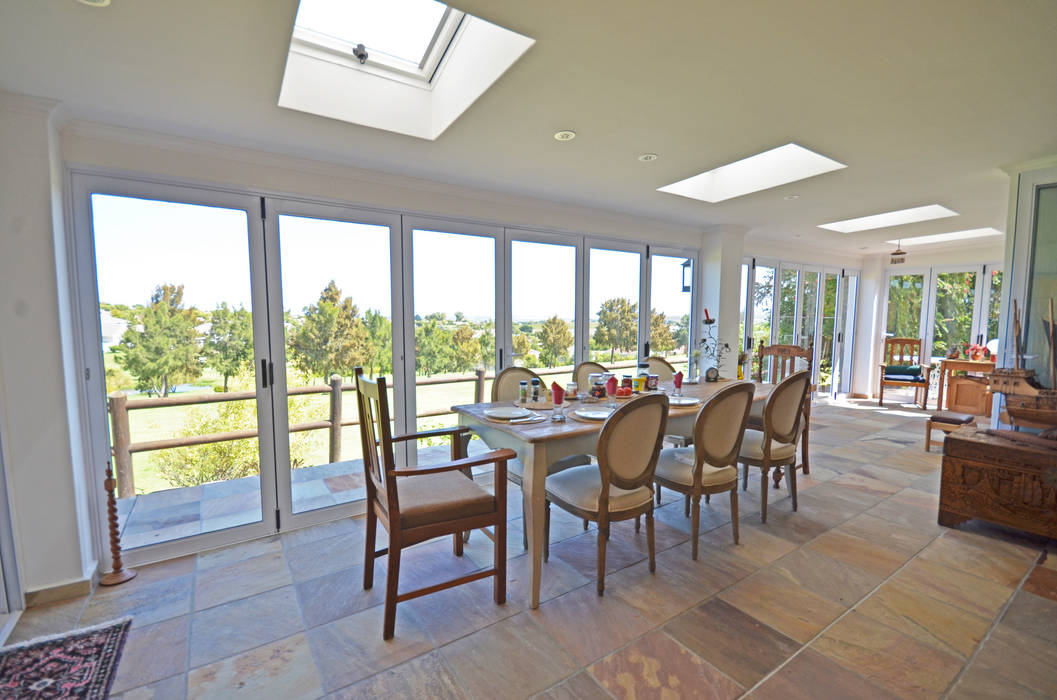 dining room terrace Till Manecke:Architect Eclectic style dining room