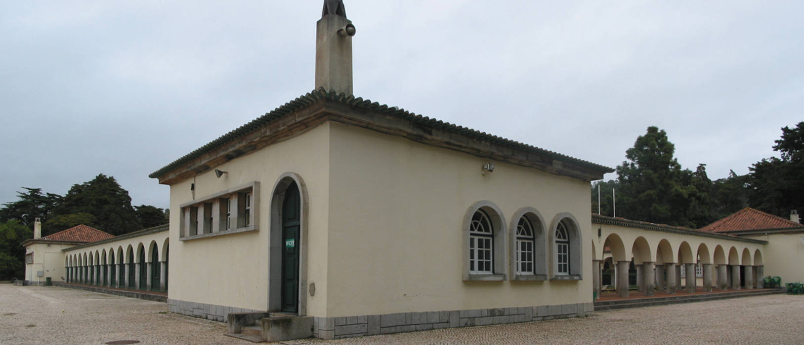 Jorge Lopes, LABORATÓRIO DE ARQUITECTURA Walls