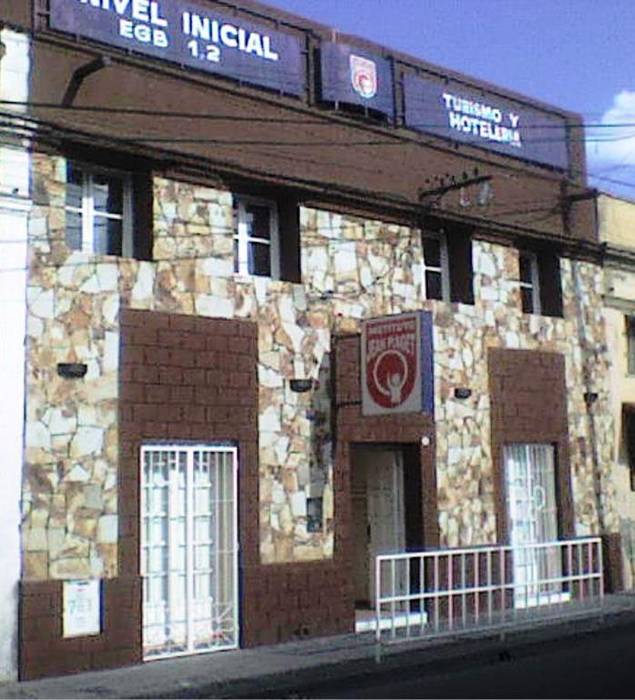 Instituto de Educación Nivel Primario y Terciario Valy Espacios comerciales Granito Escuelas