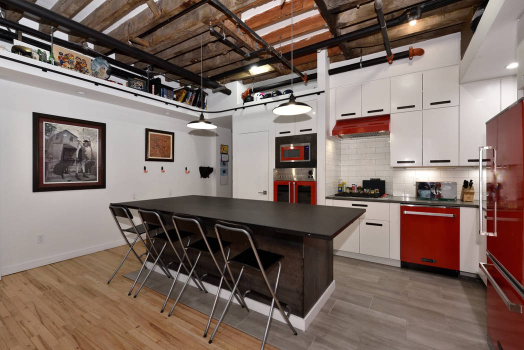 Renovation at 29 Tiffany , KBR Design and Build KBR Design and Build Industrial style kitchen