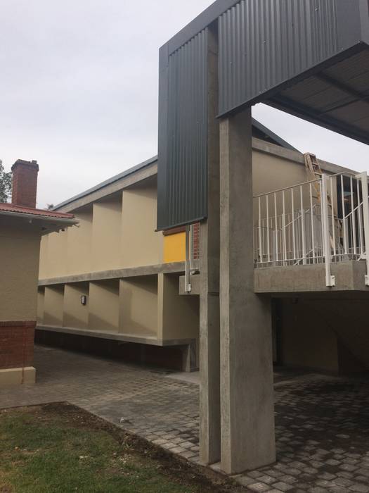 Oranje Meisieskool, Free State, Bloemfontein. Smit Architects (Design) & Incline Architects (documentation and site admin) Smit Architects Modern home