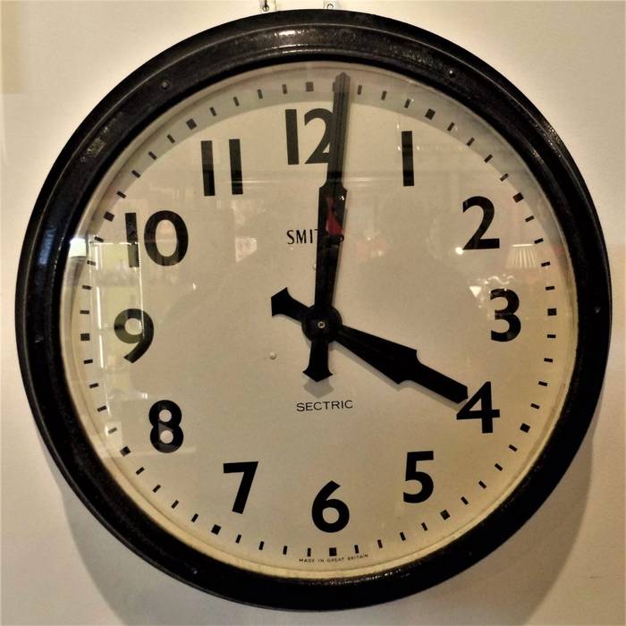 Vintage Industrial Smiths Factory Clock Travers Antiques Industrial style living room Metal Accessories & decoration